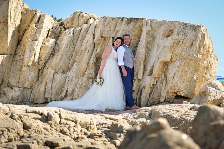 wundervolles Paarshooting nach der Strandhochzeit - meer sardinien urlaub