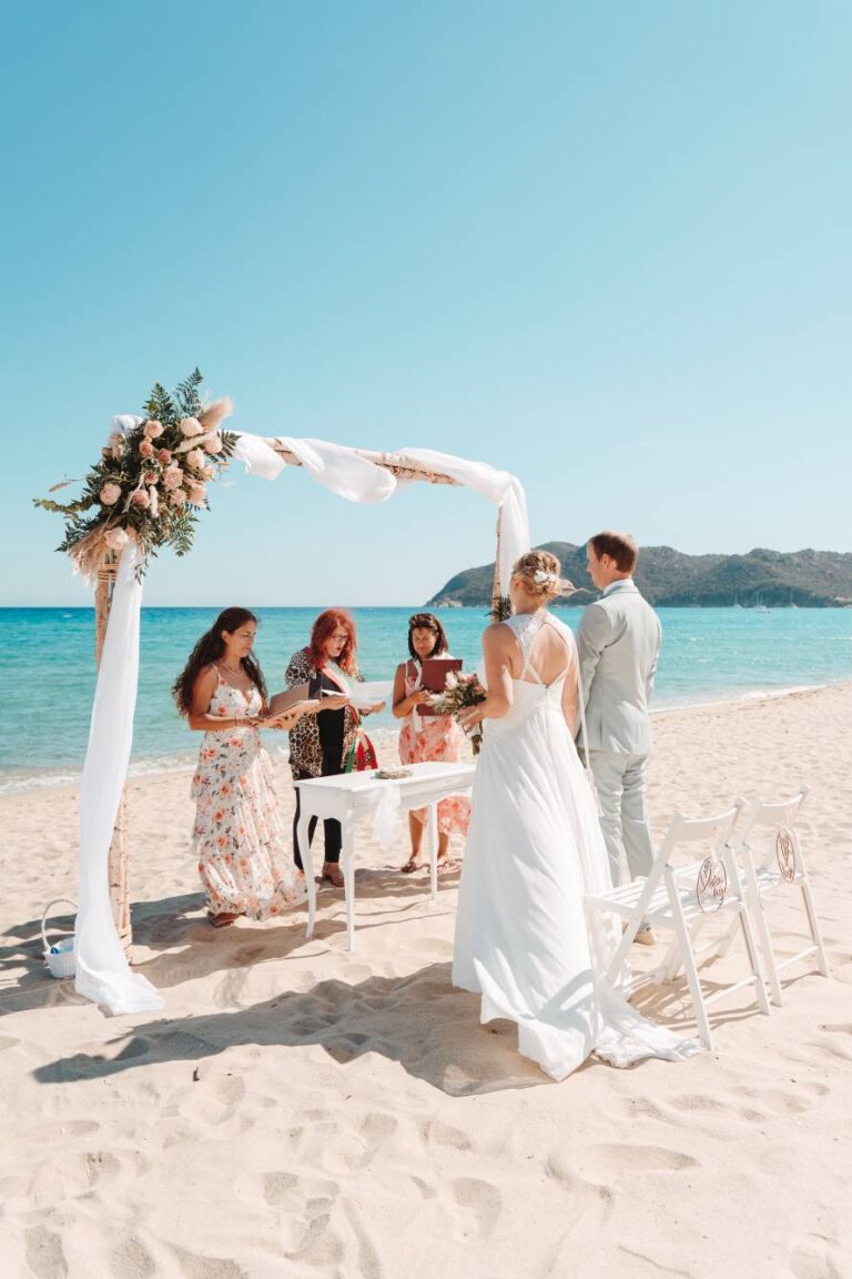 die Zelebrierung der rechtsgültigen Strandhochzeit - meer sardinien urlaub