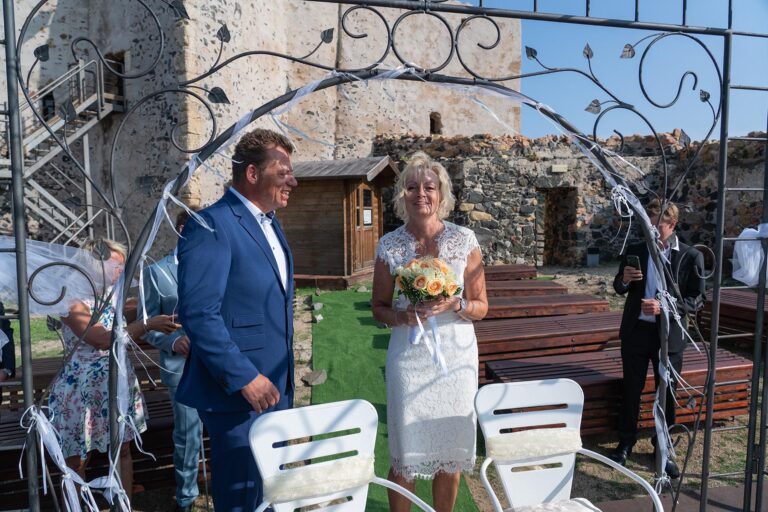 die alte Festung Fortezza von Villasimius als Trauungs-Kulisse - meer sardinien urlaub