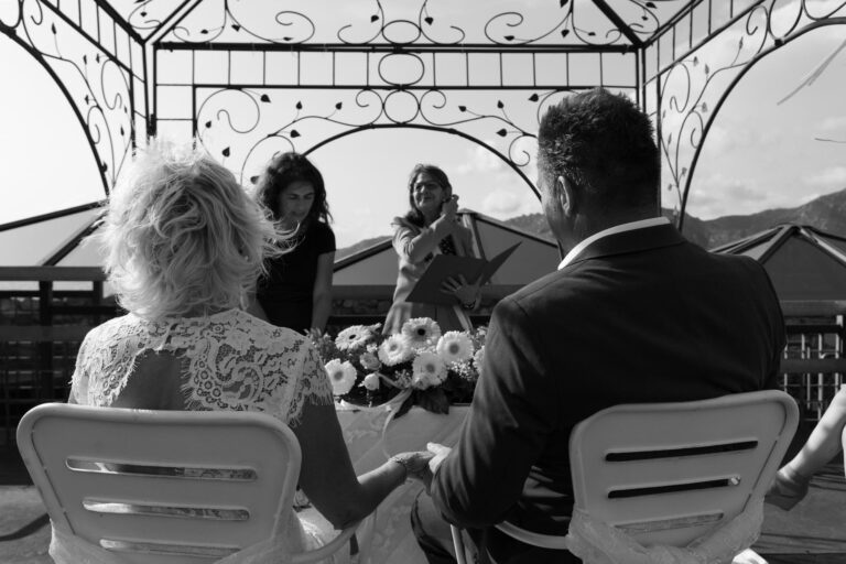 die rechtsgültige Trauungszeremonie in der Festung Fortezza, Villasimius - meer sardinien urlaub