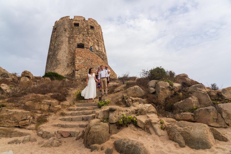 einzigartige Location für eine Strandhochzeit mit Sarazenenturm, Barisardo - meer sardinien urlaub