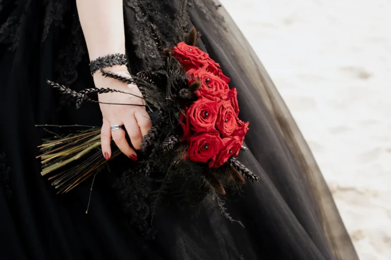 Detail des Brautstrausses, Strandhochzeit - meer sardinien urlaub