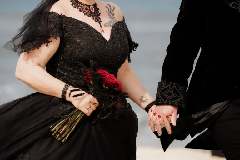 Hand in Hand ein Leben lang, Strandhochzeit - meer sardinien urlaub