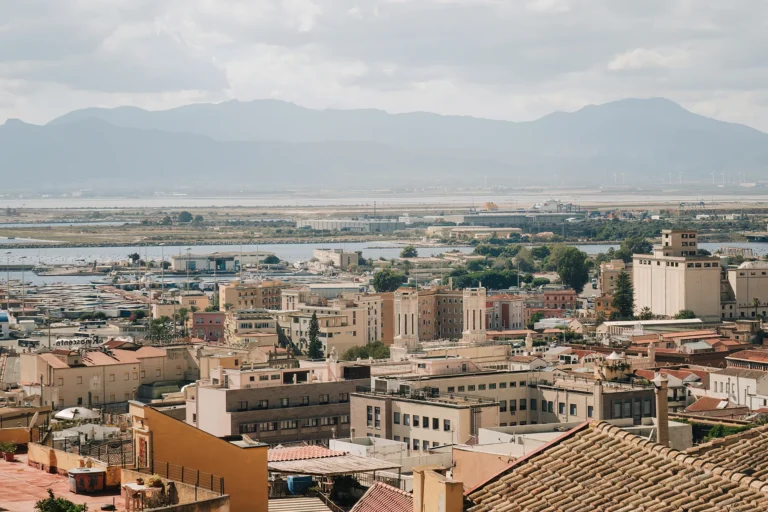 Panoramablick auf die Inselhauptstadt Cagliari, Trauung - meer sardinien urlaub
