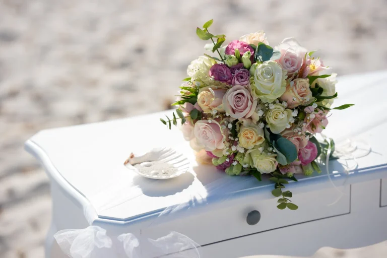 der Brautstrauss zur Strandhochzeit, meer sardinien urlaub