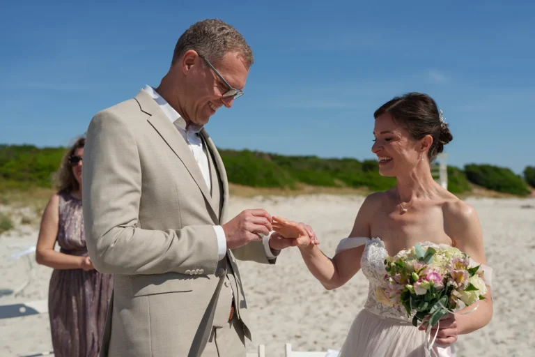 der Ringtausch, Strandhochzeit, meer sardinien urlaub
