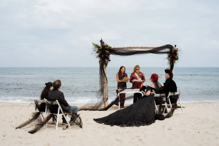 die wunderbare Eheschliessung, Strandhochzeit - meer sardinien urlaub
