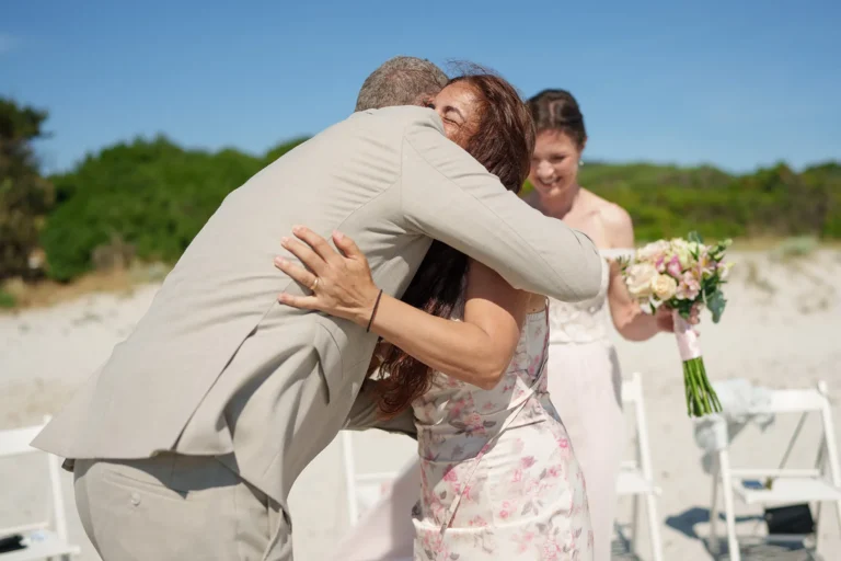 herzliche Glückwünsche an das Brautpaar, Strandhochzeit, meer sardinien urlaub