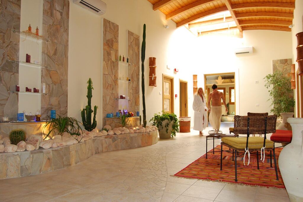 der Eingang zum Wellness-Bereich des Hotels Sabine der Anlage Le Dune, Badesi - meer sardinien urlaub
