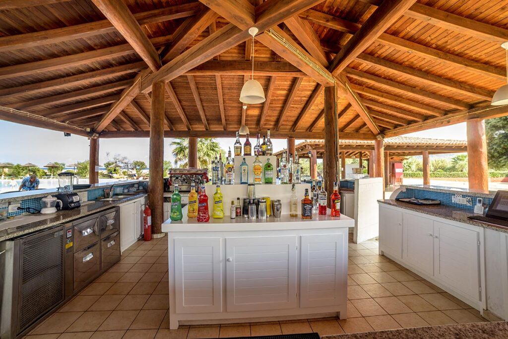American Bar, Hotel Garden Beach, Cala Sinzias-Castiadas - meer sardinien urlaub