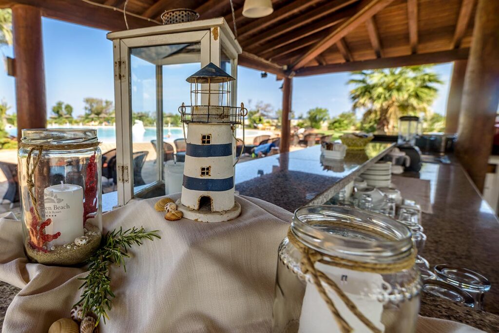 die American Bar des Hotels Garden Beach, Cala Sinzias-Castiadas - meer sardinien urlaub