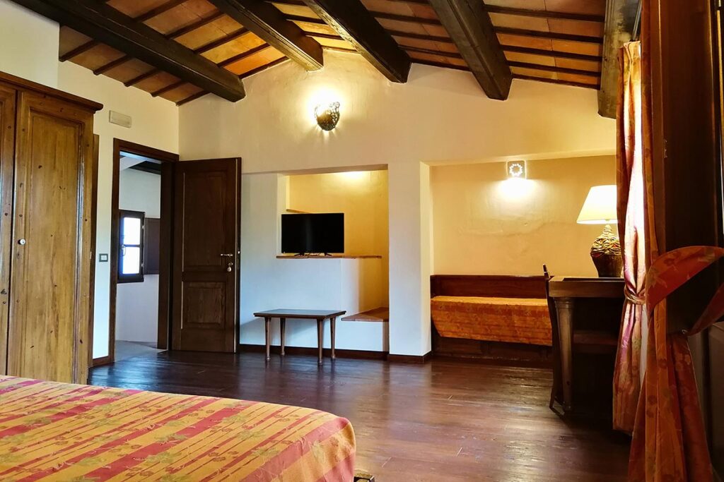 Beispiel fuer ein Dreibettzimmer im Hotel Il Vecchio Mulino, Arbatax bei Tortoli - meer sardinien urlaub