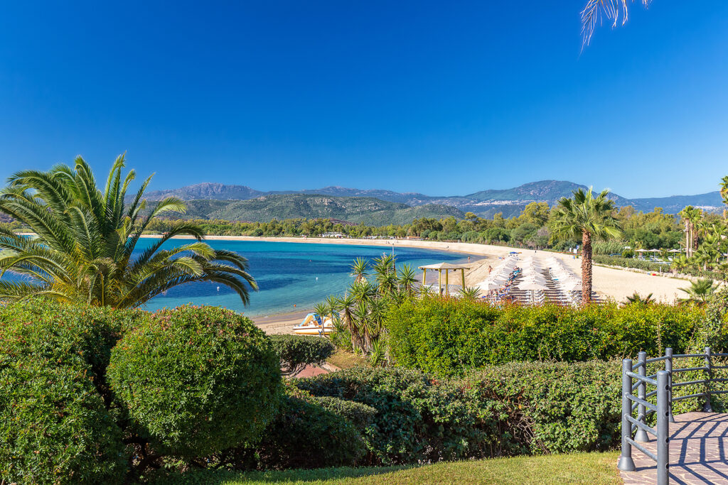 Blick vom Hotelgarten zum Strand, Hotel Club Saraceno, Arbatax - meer sardinien urlaub