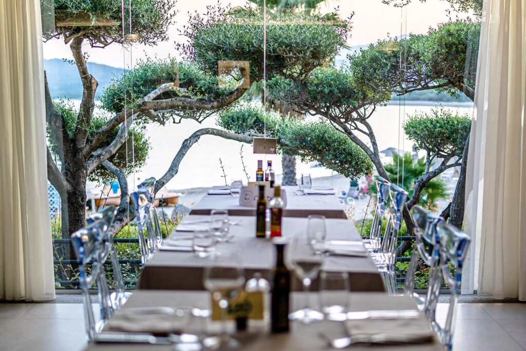 Das Restaurant im Innenbereich, Hotel Club Saraceno, Arbatax - meer sardinien urlaub