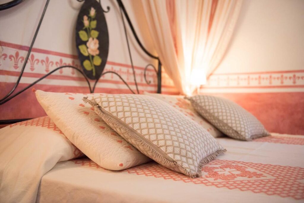 Detailaufnahme des Superior-Zimmers Suite Corallo im Hotel Anticos Palathos, Orosei - meer sardinien urlaub