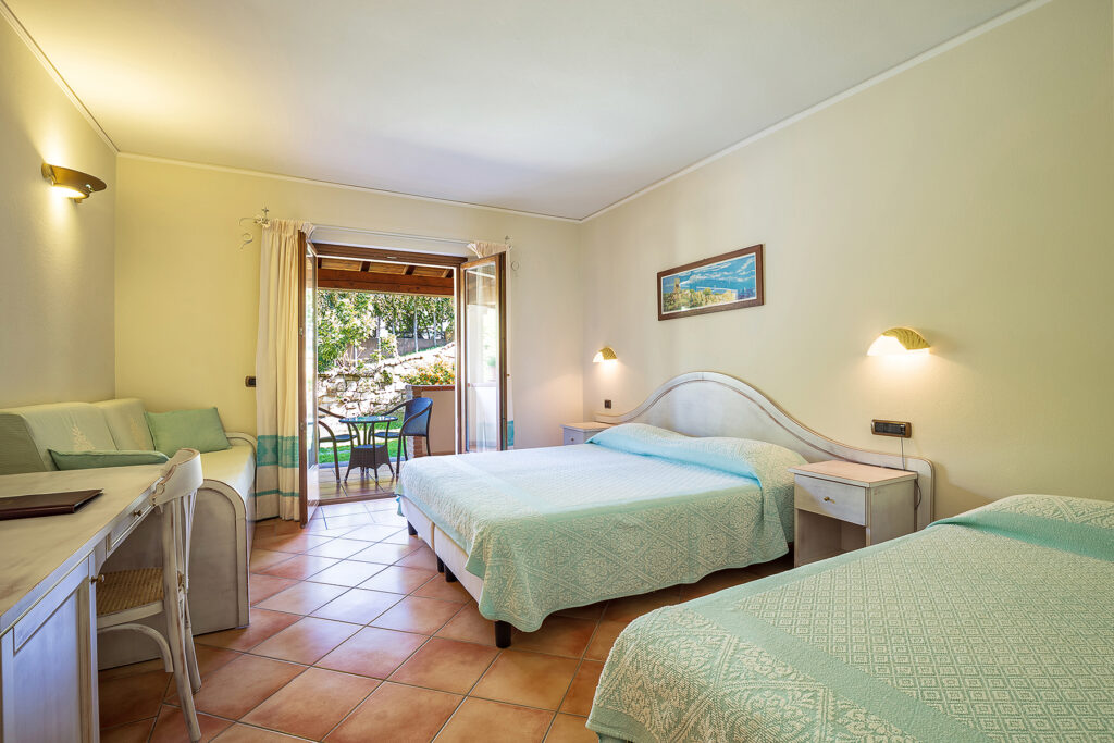 Ein Basic-Zimmer im Hotel Club Saraceno, Arbatax - meer sardinien urlaub