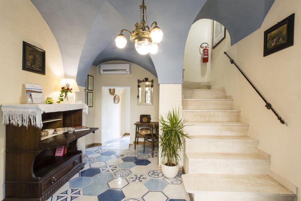 Eingang der Casa Deriu vom Hotel De Charme Villa Asfodeli, Tresnuraghes - meer sardinien urlaub