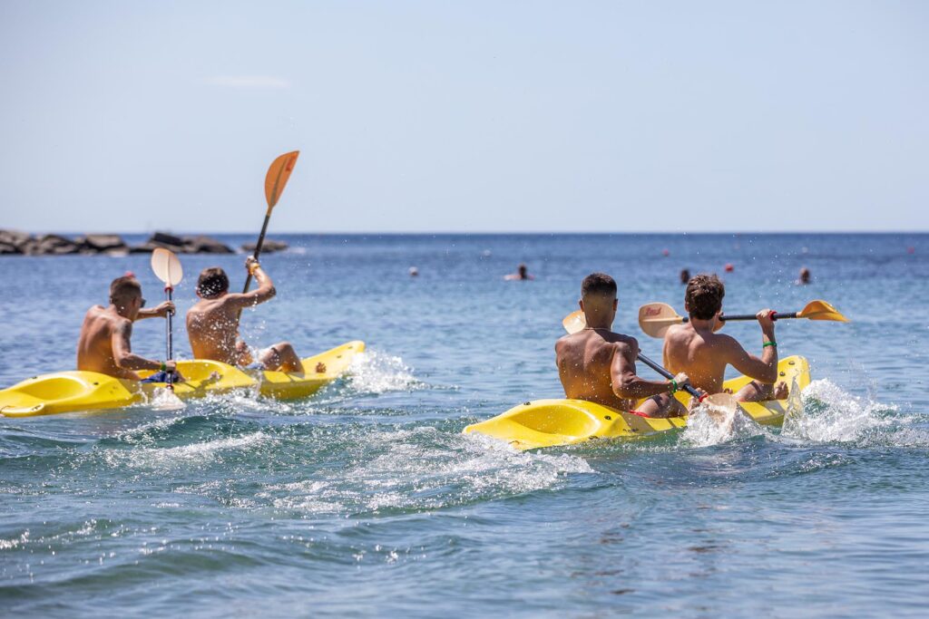 Kanu-Spass beim Hotel Club Saraceno, Arbatax - meer sardinien urlaub