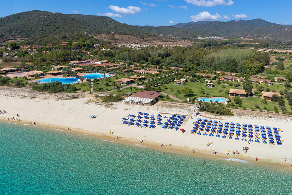 Strand aus der Vogelperspektive, Hotel Garden Beach, Cala Sinzias-Castiadas - meer sardinien urlaub
