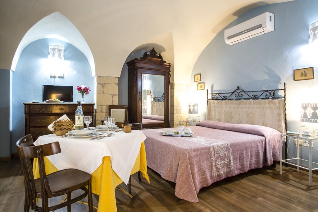eines der geschmackvollen Zimmer im Hotel Villa Asfodeli, Tresnuraghes - meer sardinien urlaub