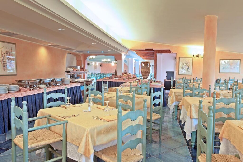 das Restaurant vom Hotel Li Cupulatti - meer sardinien urlaub