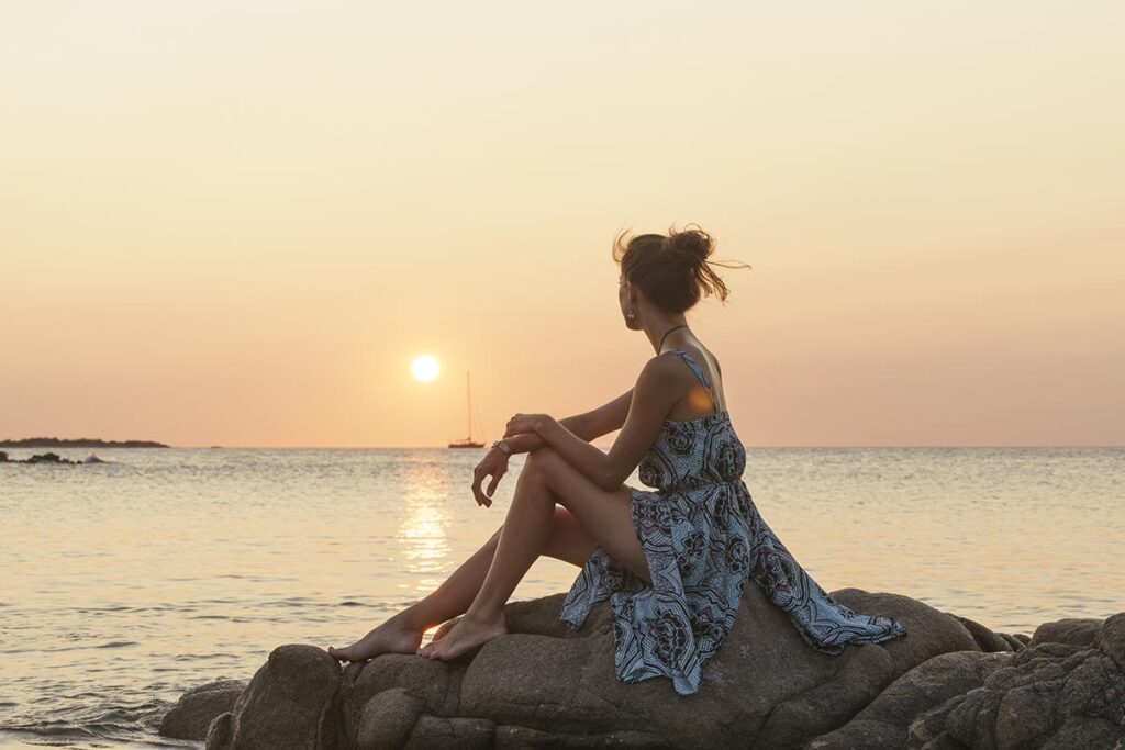 den Sonnenaufgang geniessen, Hotel Tirreno Resort, Cala LIberotto bei Orosei - meer sardinien urlaub