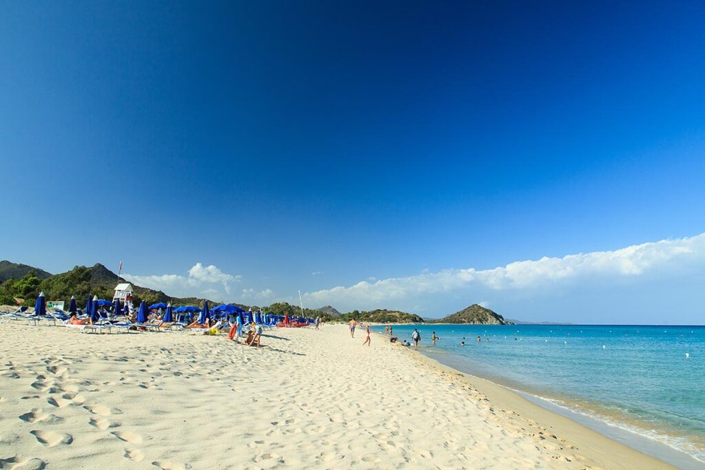 der herrliche Sandstrand Cala Sinzias am Hotel Garden Beach, Cala Sinzias-Castiadas - meer sardinien urlaub
