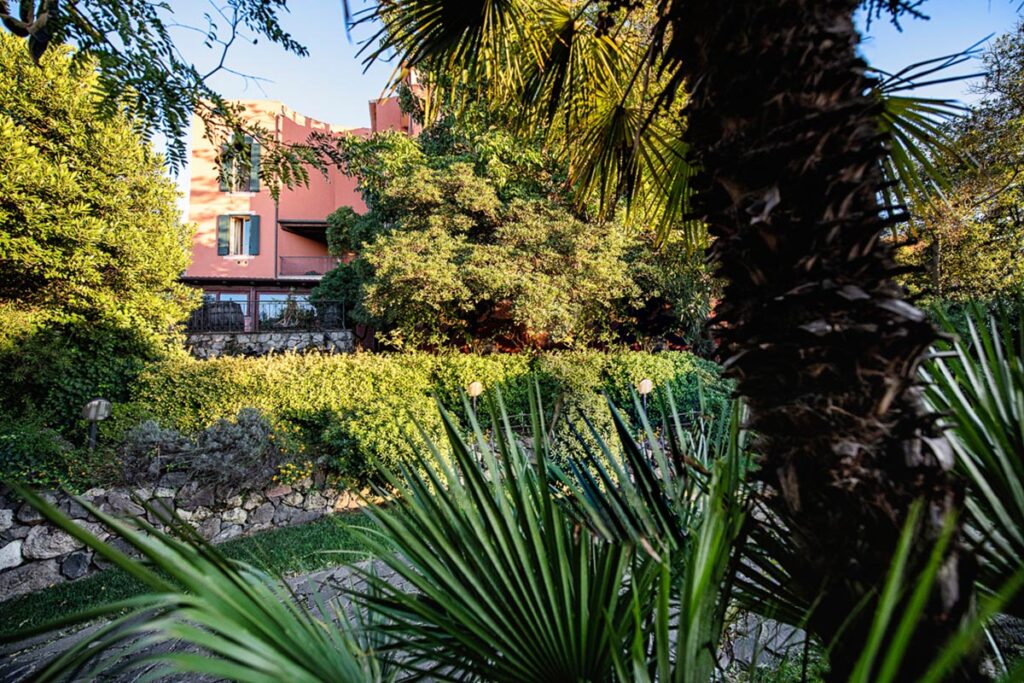 der lauschige Garten des Hotels De Charme Villa Asfodeli, Tresnuraghes - meer sardinien urlaub