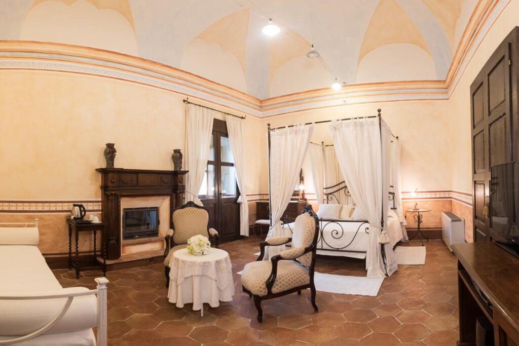 ie grosszügige Deluxe-Suite Diamante im Hotel Anticos Palathos, Orosei - meer sardinien urlaub