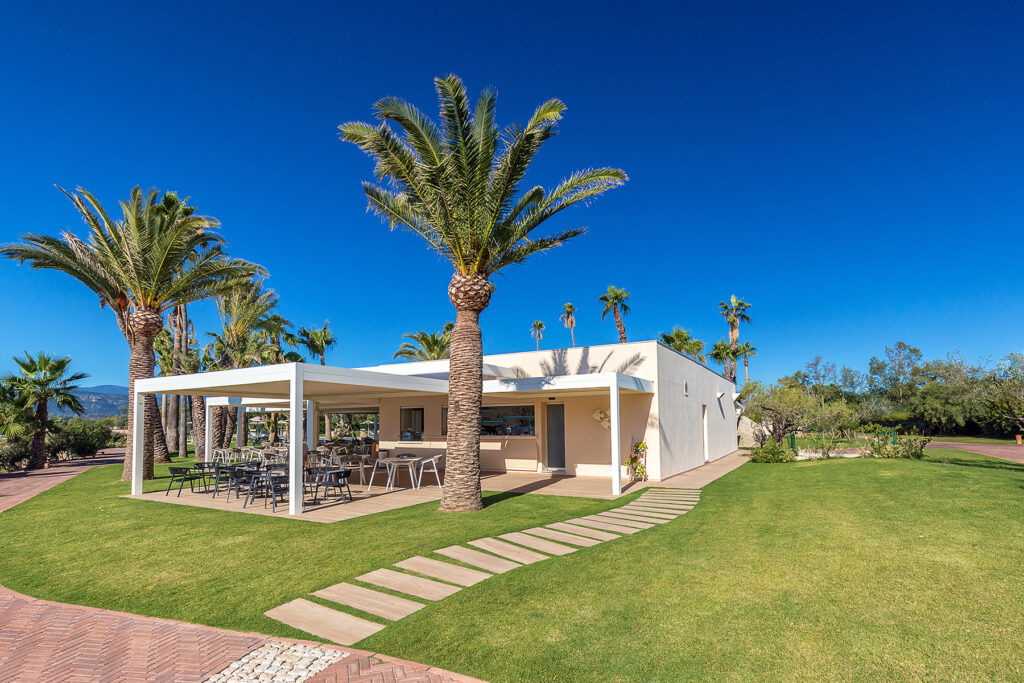 eine Bar im Hotel Club Saraceno, Arbatax - meer sardinien urlaub