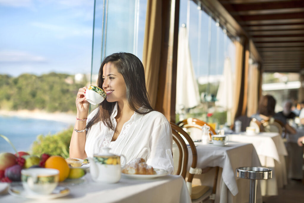 frühstücken mit Meerblick im Hotel La Bitta, Arbatax - meer sardinien urlaub