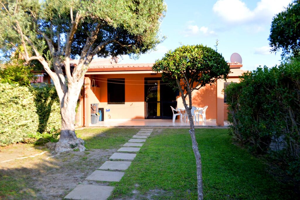 Blick auf das Ferienhaus Anastasia - meer sardinien urlaub