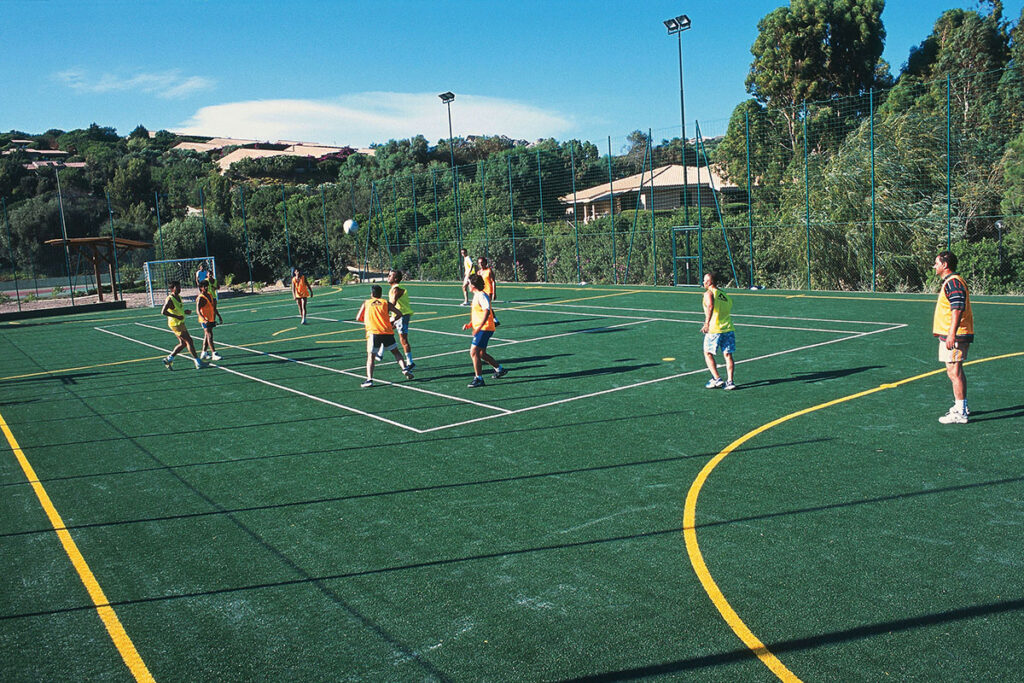Das Kleinfussballfeld Park Hotels und Spa Cala di Lepre, Palau - meer sardinien urlaub