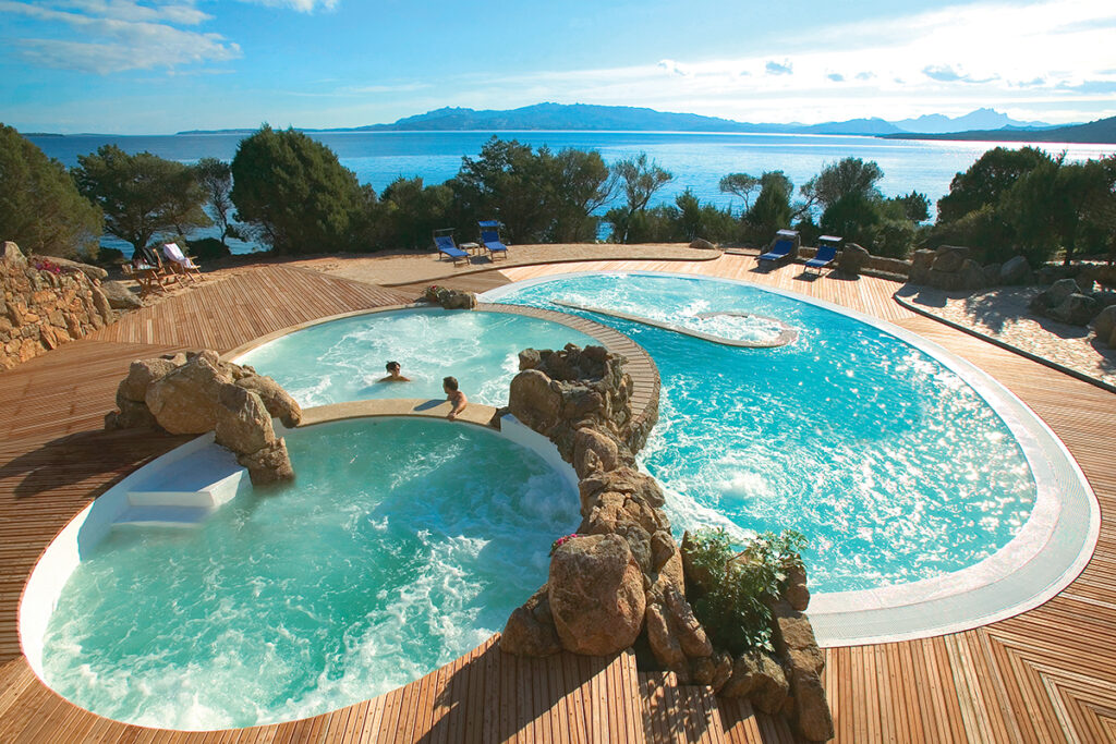 Der Thalasso-Pool des Hotels Capo D’Orso, Palau – meer sardinien urlaub