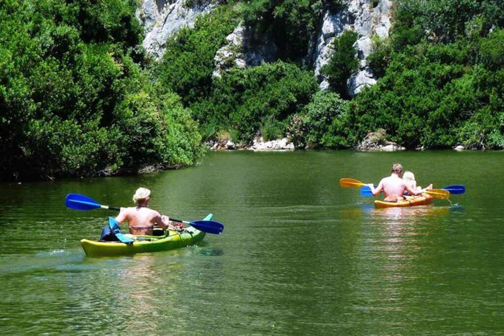 Kajak-Ausflug auf dem Cedrino-See - Agriturismo Neule - meer sardinien urlaub