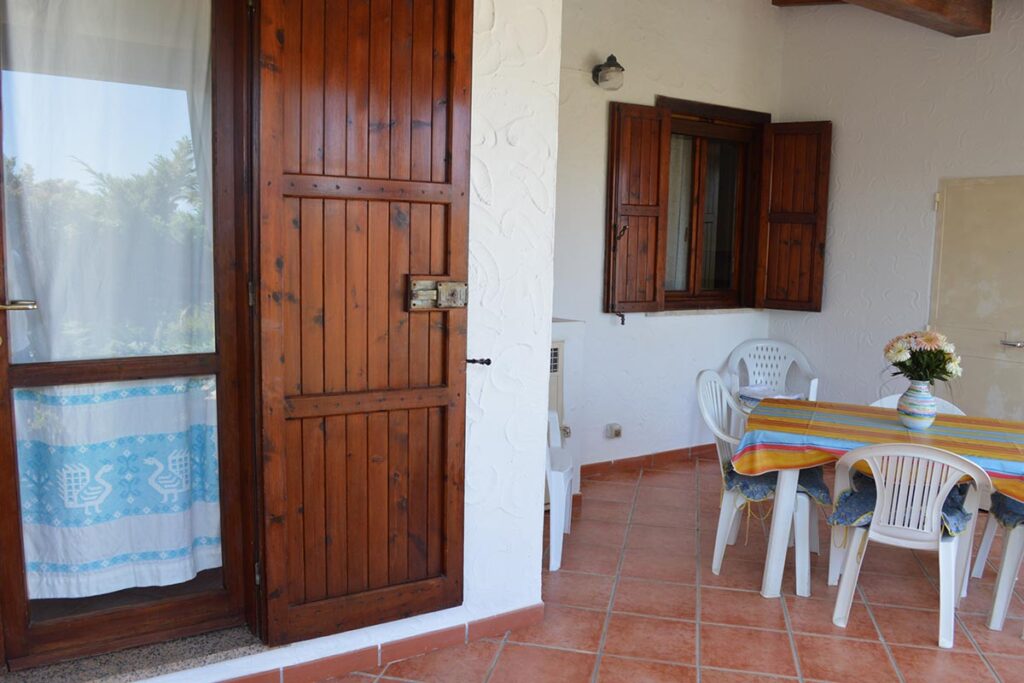 der Eingang des Ferienhauses Camboni in Costa Rei - meer sardinien urlaub