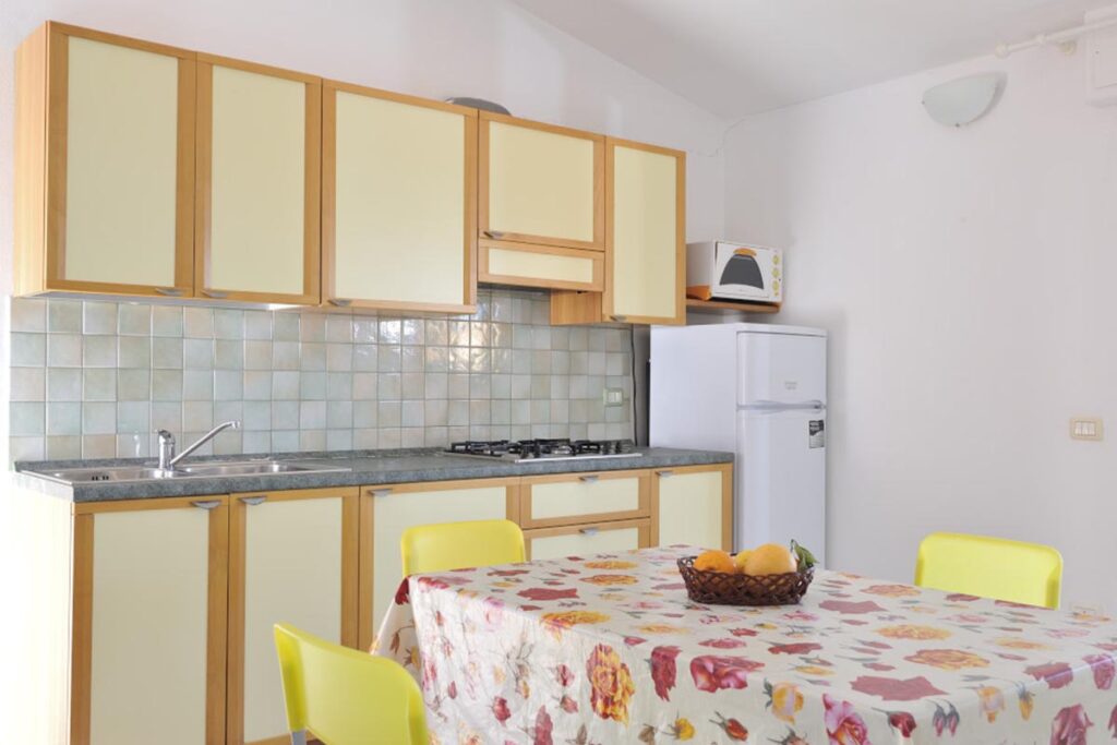 der Kochbereich der Ferienwohnung Le Terrazze Trilo - meer sardinien urlaub