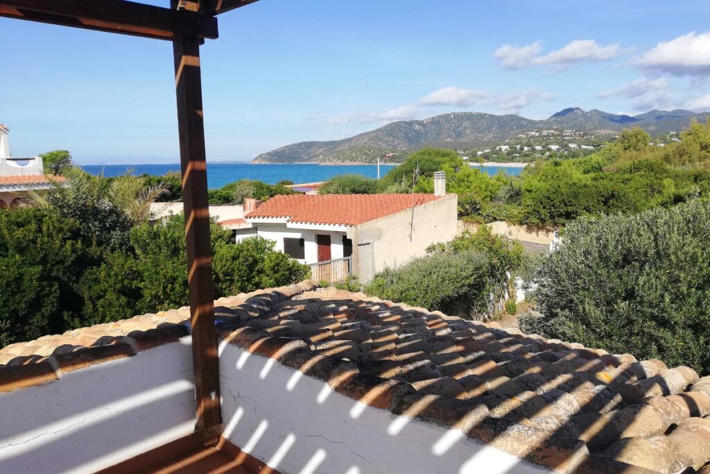 der Panoramablick von der Dachterrasse des Ferienhauses Mandara, Baccu Mandara - meer sardinien urlaub