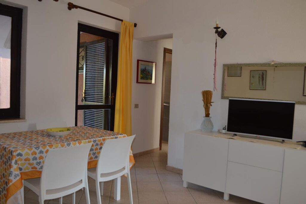 der Wohn- und Essraum vom Ferienhauses Anastasia - meer sardinien urlaub