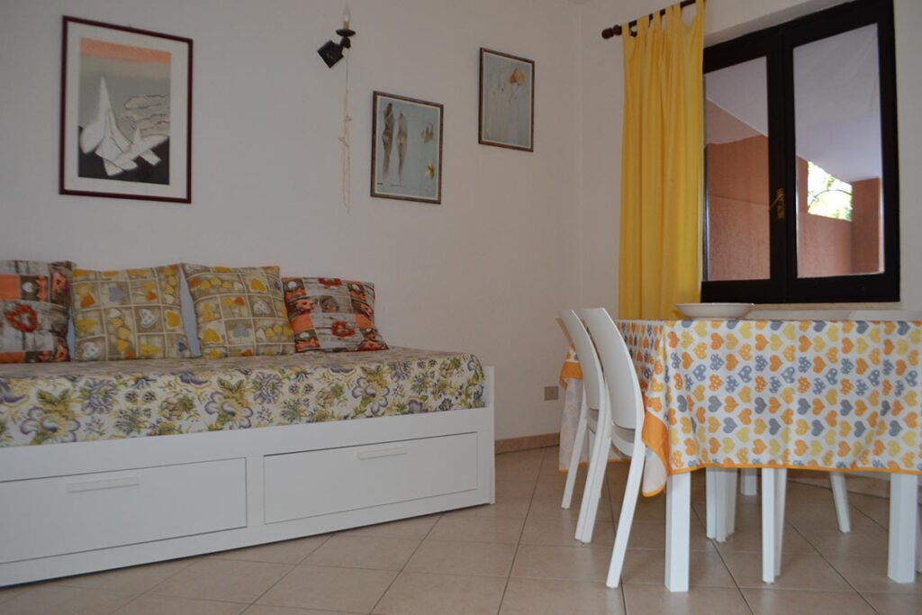 die Schlafcouch des Ferienhauses Anastasia - meer sardinien urlaub