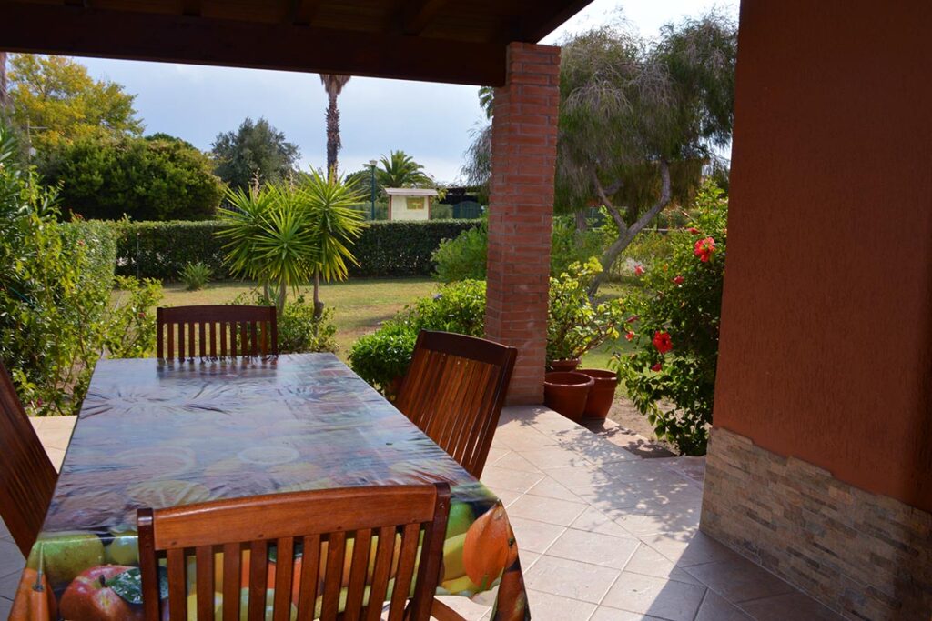 die Terrasse des Ferienhauses Cocco - meer sardinien urlaub