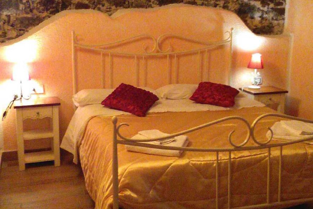 eines der gemütlichen Doppelzimmer des Agriturismo Neule, Dorgali - meer sardinien urlaub