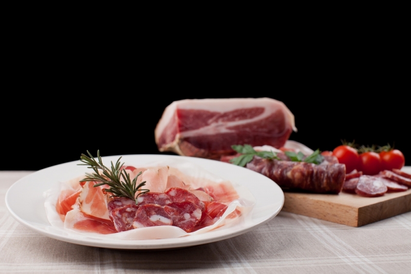 Prosciutto crudo e Salsiccia