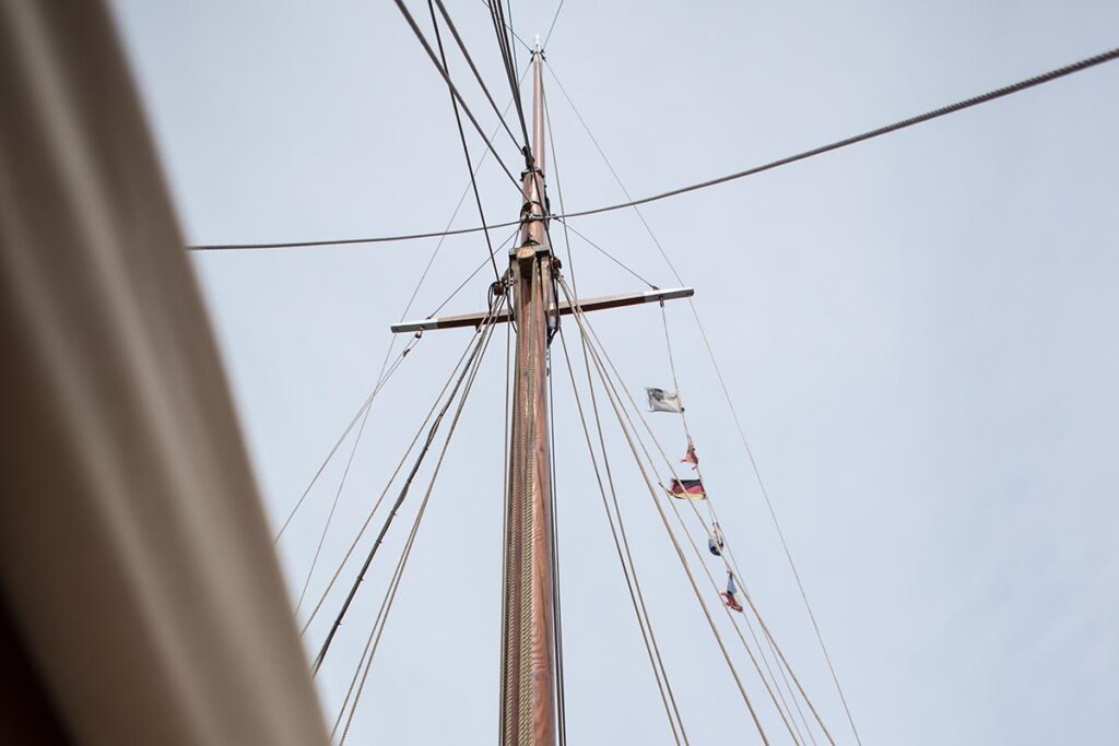 zweifelsfrei ein Urlaubs-Highlight der Bootsauflug mit einem historischen Segelschoner ab Baja Sardinia - meer sardinien urlaub
