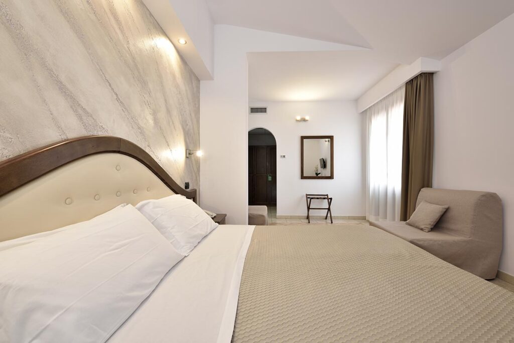 ein Vierbettzimmer im Hotel Nicoletta, Santa Maria Navarrese - meer sardinien urlaub