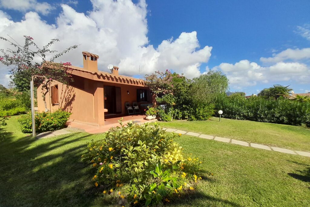 Blick auf das Ferienhaus Vivi, Costa Rei - meer sardinien urlaub