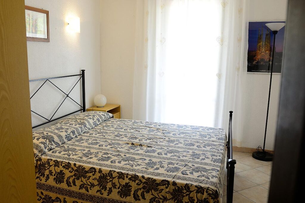 das Schlafzimmer der Ferienwohnung Cocco 52, Costa Rei - meer sardinien urlaub