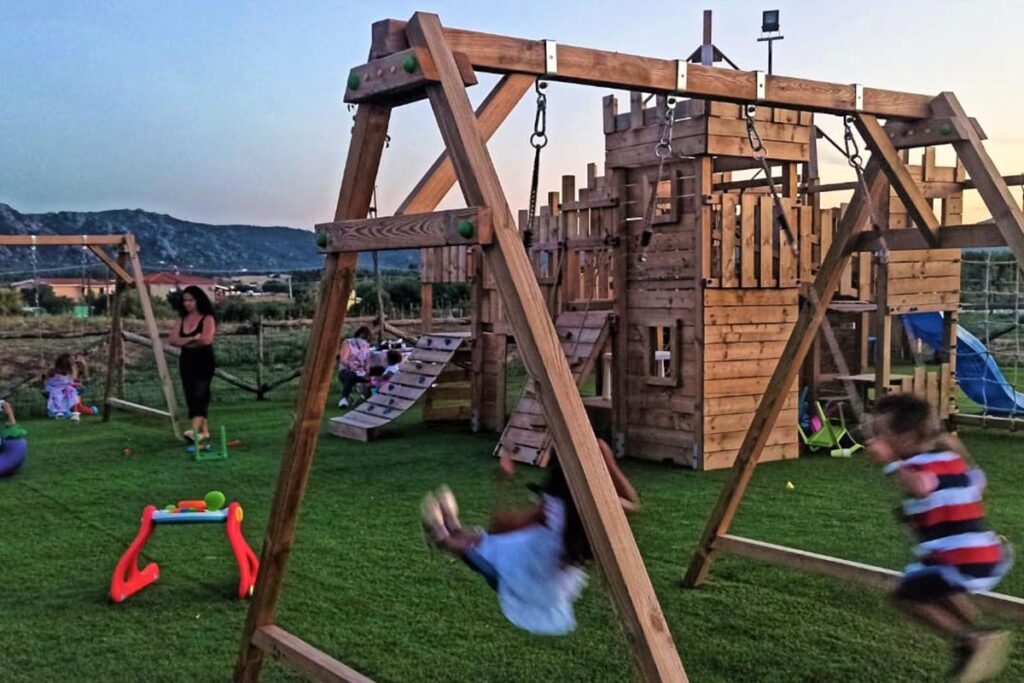 der Kinderspielpark des Hotels Su Entu Sardinian Country Club, Olbia - meer sardinien urlaub