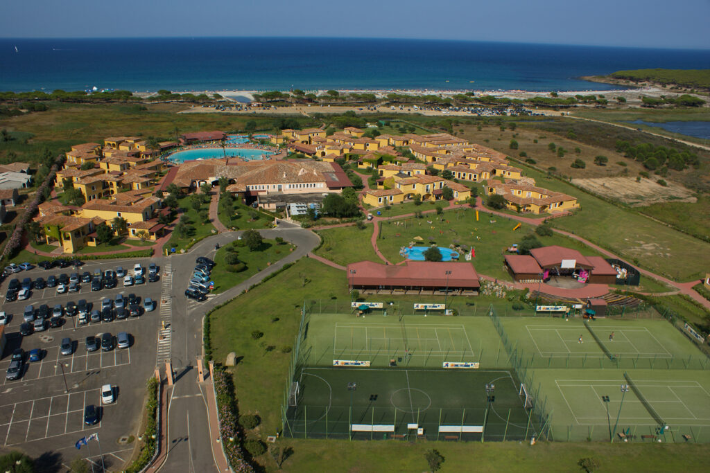 das Hotel Baia dei Pini Resort bei Budoni und das Meer auf einen Blick, Budoni - meer sardinien urlaub
