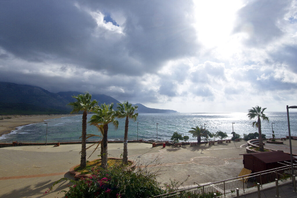 der Strand bei der Ferienwohnung Sabbia Bianca, Portixeddu - meer sardinien urlaub